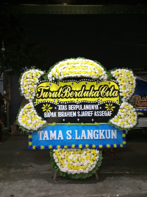 Papan Bunga Duka di Yambi